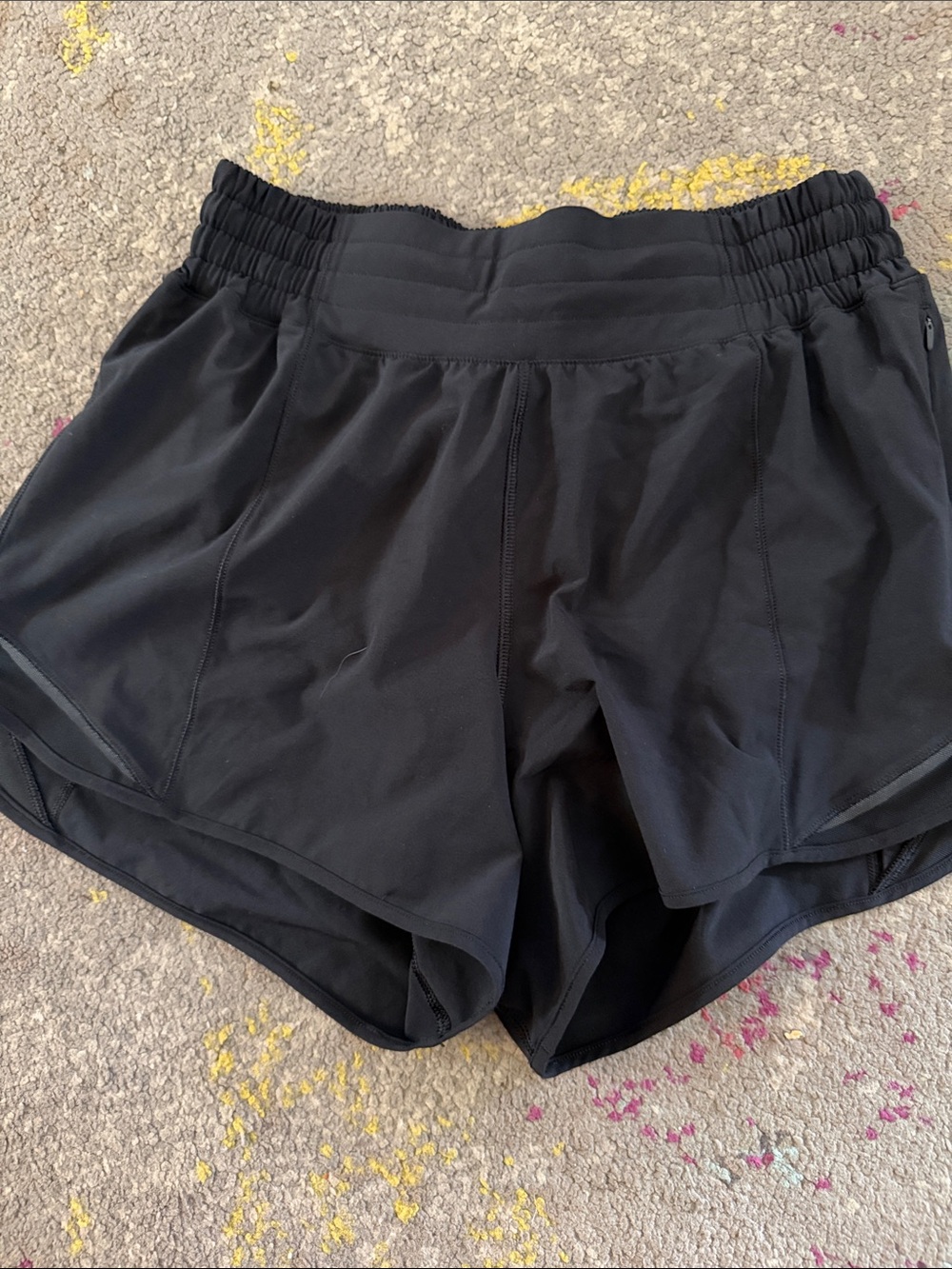 lululemon black Hotty Hot shorts size 6